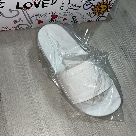 D&G women’s slides 37 new with box - Picture 3 of 4